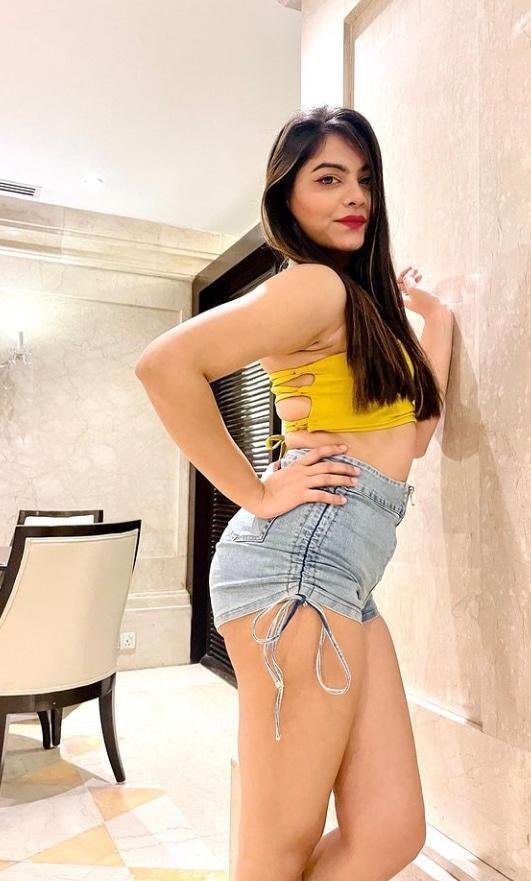 Ranchi call girl service Surveena